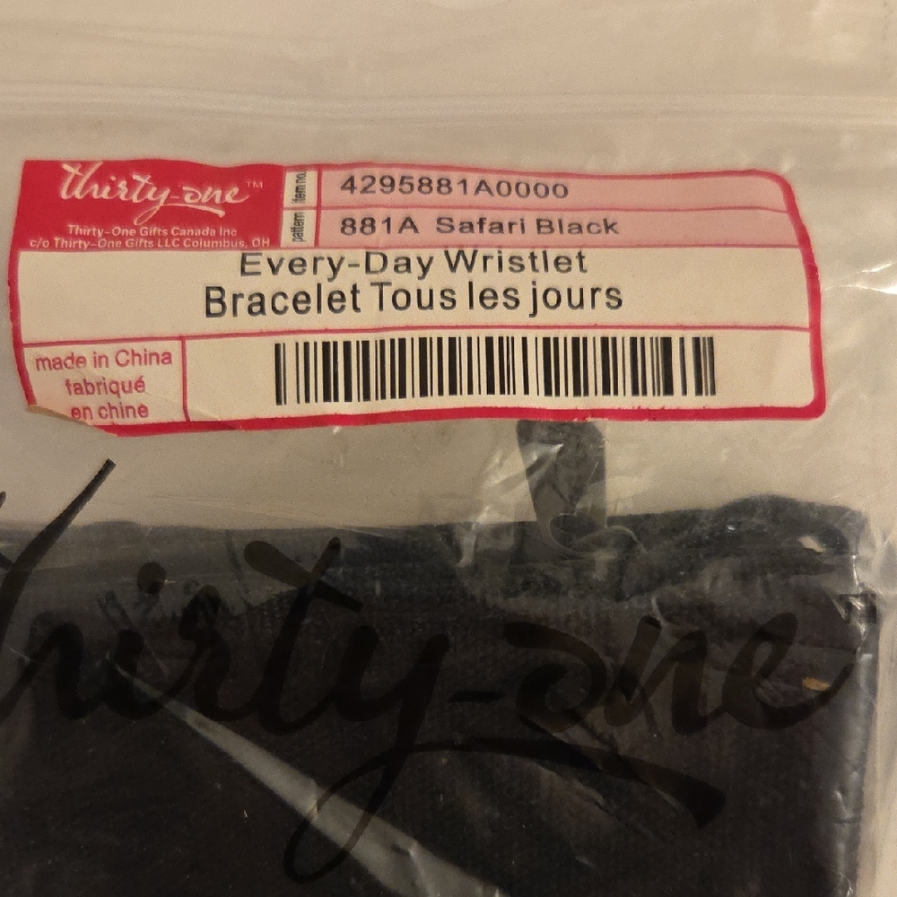 Thirty-One Safari Black Wristlet